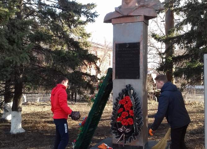 Памятник Вилкову